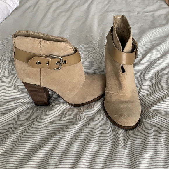 Jessica Simpson Beige suede ankle boots - Picture 2 of 5